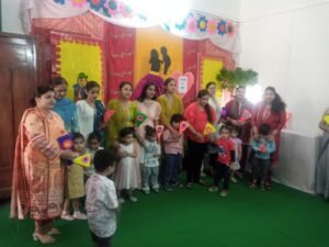 प्ले पेन जूनियर हाई  में अवकाश से पूर्व “हैप्पी डे” का उल्लासपूर्ण एवं रंगारंग आयोजन