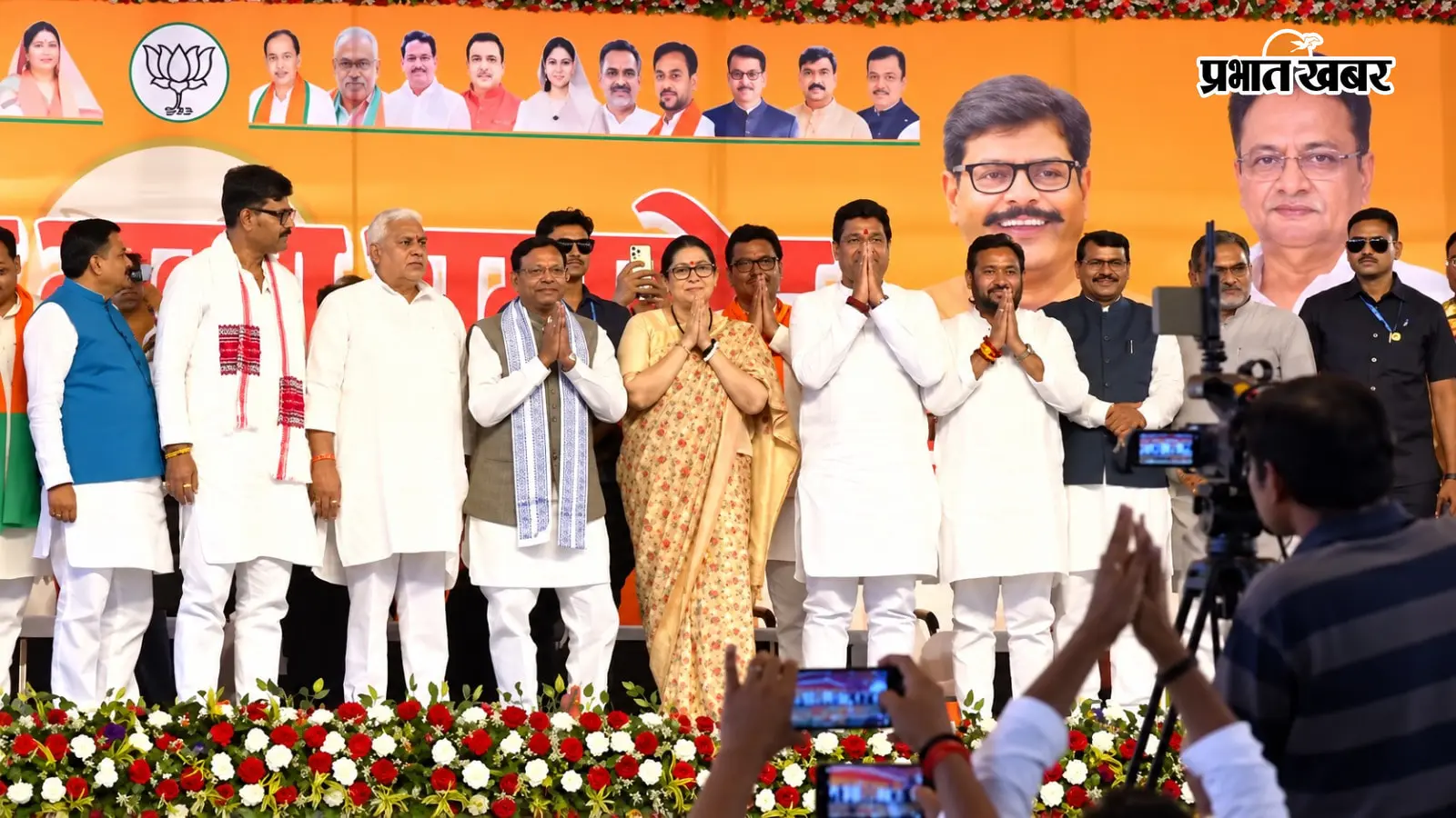 उत्तर प्रदेश की राजनीति में बड़ा उलटफेर, सपा के तीन बागी विधायक भाजपा में शामिल