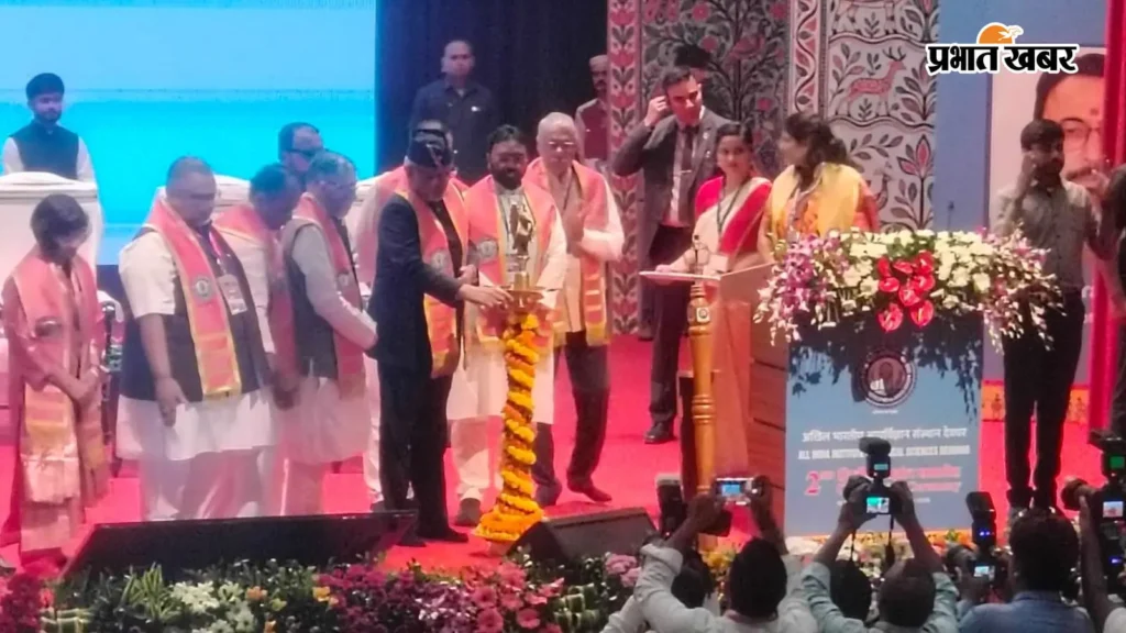 देवघर पहुंचे उपराष्ट्रपति सीपी राधाकृष्णन, एम्स के दीक्षांत समारोह में हुए शामिल