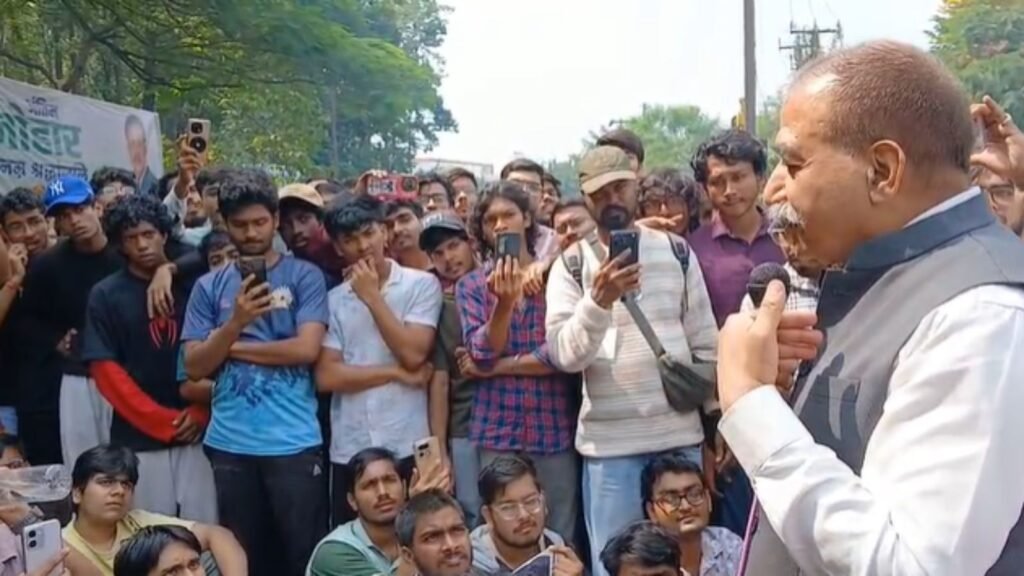 IIIT रांची में छात्र की मौत के बाद बवाल, निदेशक के इस्तीफे पर अड़े विद्यार्थी